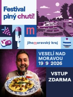 Přátelé, tak už zítra nám to vypukne!😍 Od 10 hodin otvíráme brány a vidíme se “na značkách”.😊 Pojďme si tu letošní poslední zastávku Festivalu plného chutí společně co nejvíce užít! 🤩
Na programu je toho mnoho, proto dáváme do placu náš “tahák do kapsy”, aby vám nic neuniklo!🗺️ Nebojte, všechno info budete mít k dispozici i na místě, ale nikdy neuškodí ho mít po ruce i v elektronické podobě.😊 
Těšíme se! Ahoj zítra! 👋
#festivalplnychuti #fpch2026 #foodfest #veselinadmoravou