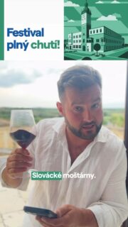 Tipici prodotti d’Italia byl @ondra.blaho na vlastní chuťové pohárky otestovat (v rámci průzkumu na italskoKyjovský @festivalplnychuti 😄) přímo v Itálii.🤌🏼 V 📍Kyjově se budete moci těšit na ty naše jihomoravské produkty v rámci vesničky @rp_jihomoravska ! 😍 
V bílých stanech najdete @masobeatslovacko, @sladkozroutka, @slovackamostarna, @huhuchilli nebo speciální hořčice @alenapartykova. 😍
#festivalplnychuti #fpch2026 #foodfest #kyjov